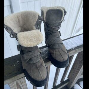 Polo by Ralph Lauren Tavin Rollover-Top Leather Shearling Boots – Gray (Size 10)